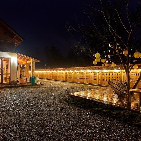 Gradina Lu' Ion "A Home Away From Home" (Adults Only) Viseu de Sus Exterior photo